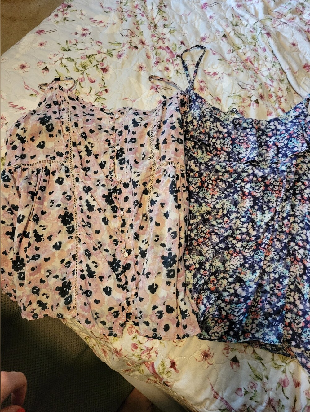 *BUNDLE* of 2 Tops